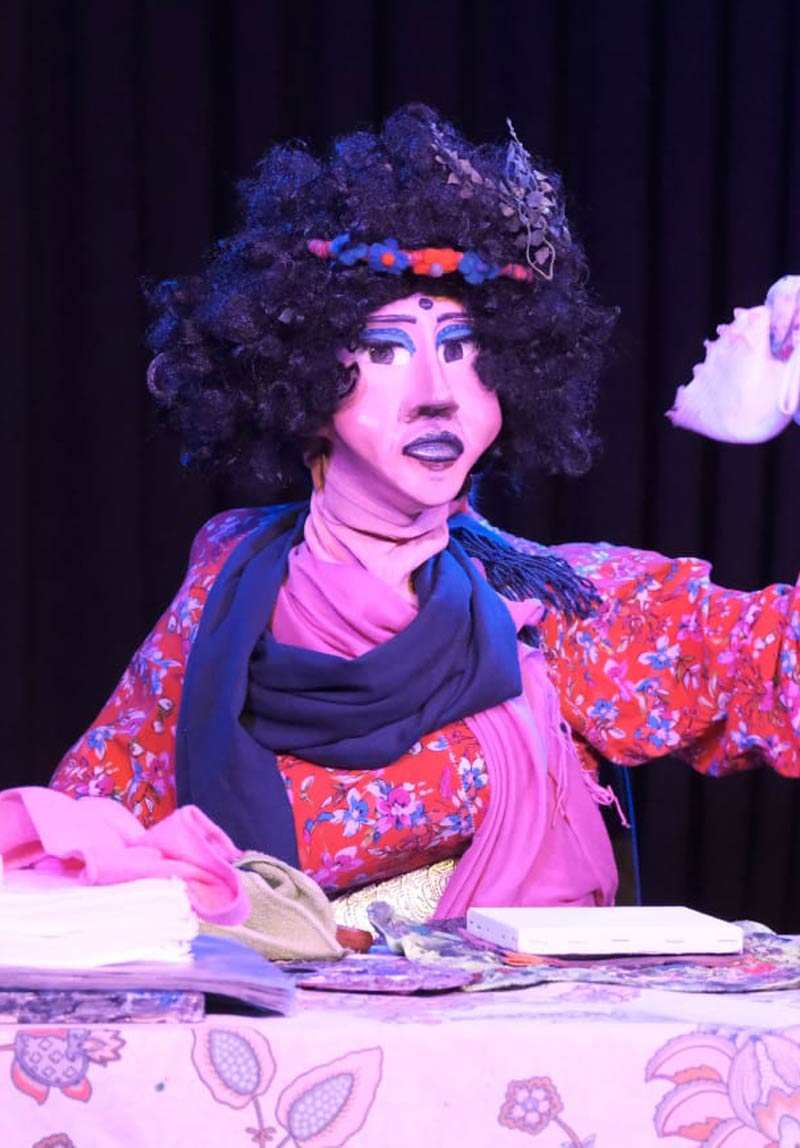 İçimizden Biri Pakize