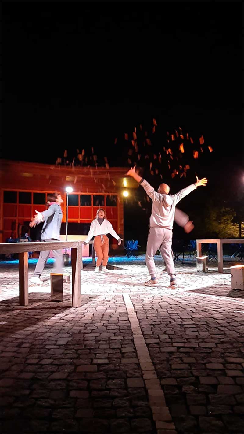 Prudencia Hart ve Bir Tuhaf Dibe Vurma Öyküsü Galeri 11