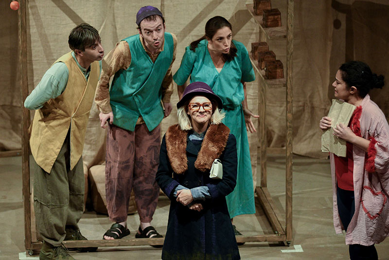 Sezuan'ın İyi İnsanı Galeri 9