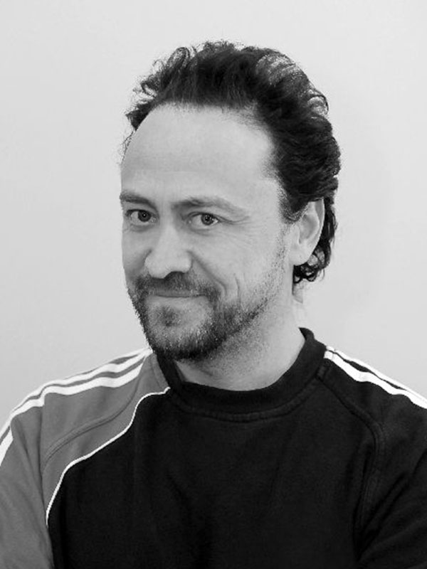 Alkış Peker