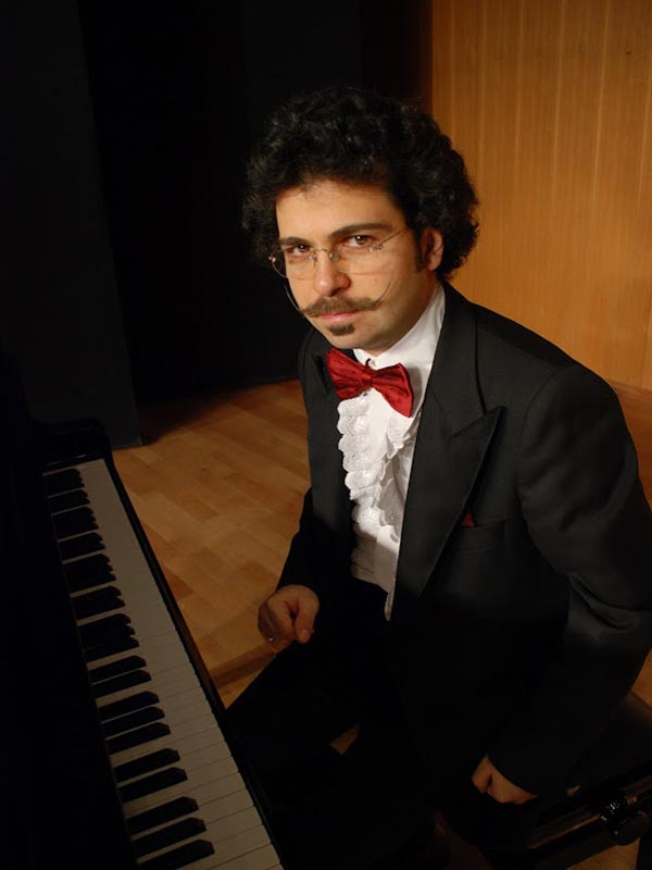 Hakan Ali Toker