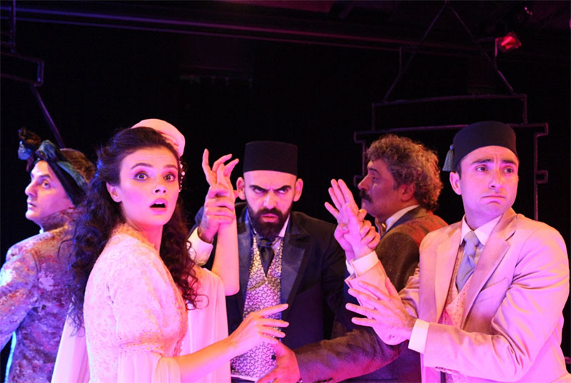 Bir Alaturka Hikayet - Raif ile Letafet Galeri 3