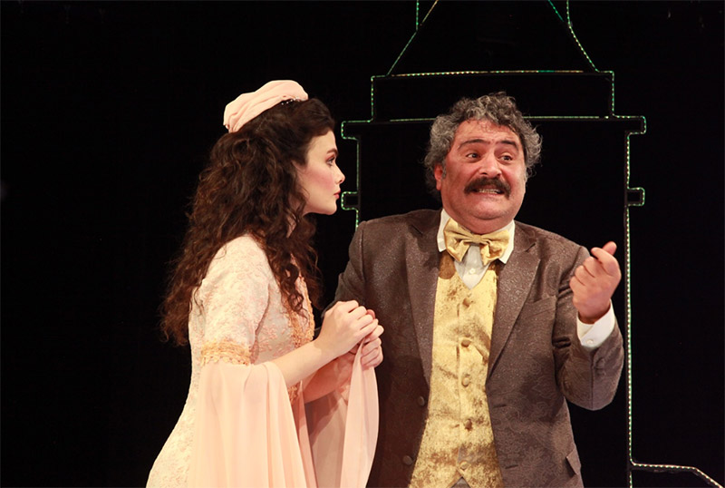 Bir Alaturka Hikayet - Raif ile Letafet Galeri 2