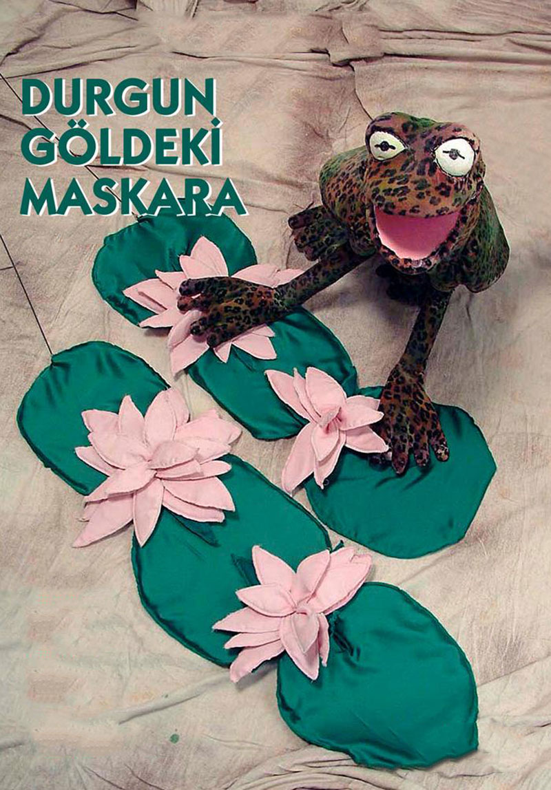 Durgun Göldeki Maskara Poster