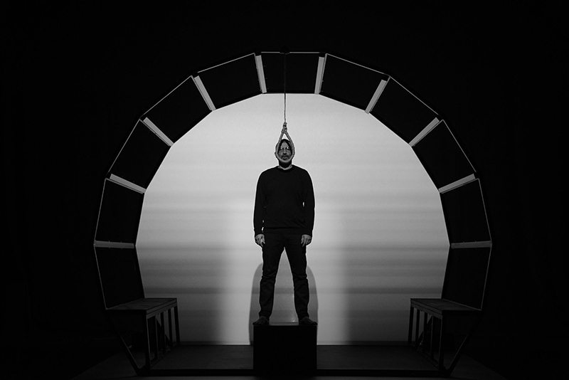 İntihar Şov Galeri 3