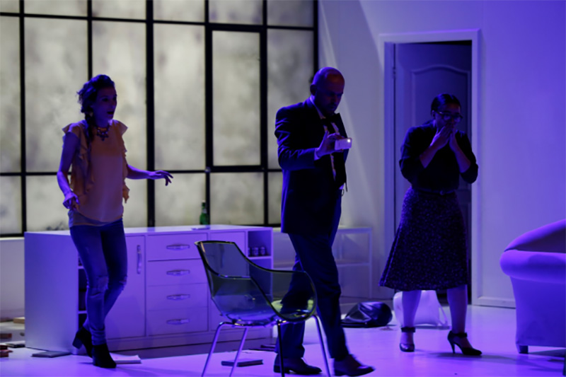 Karanlıkta Komedi Galeri 4