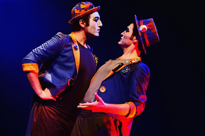 Kel Şarkıcı Galeri 5