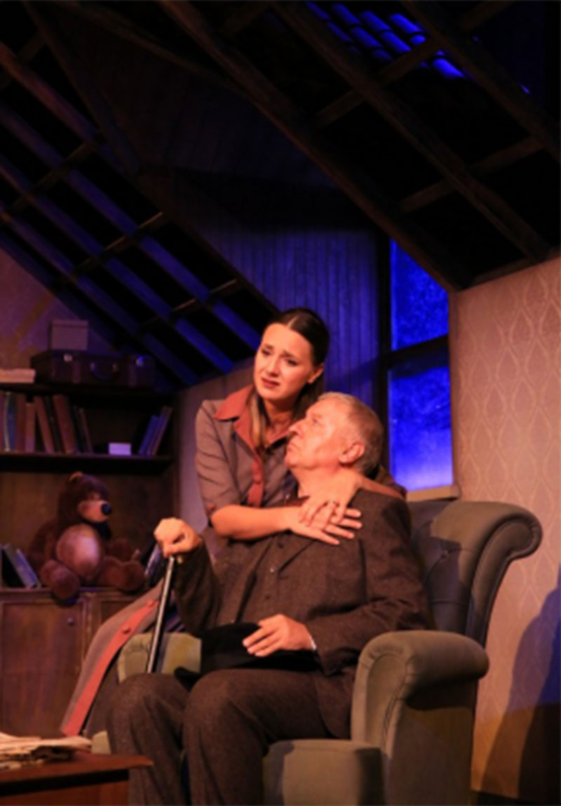 Öfkeyle Bak Geçmişe Poster