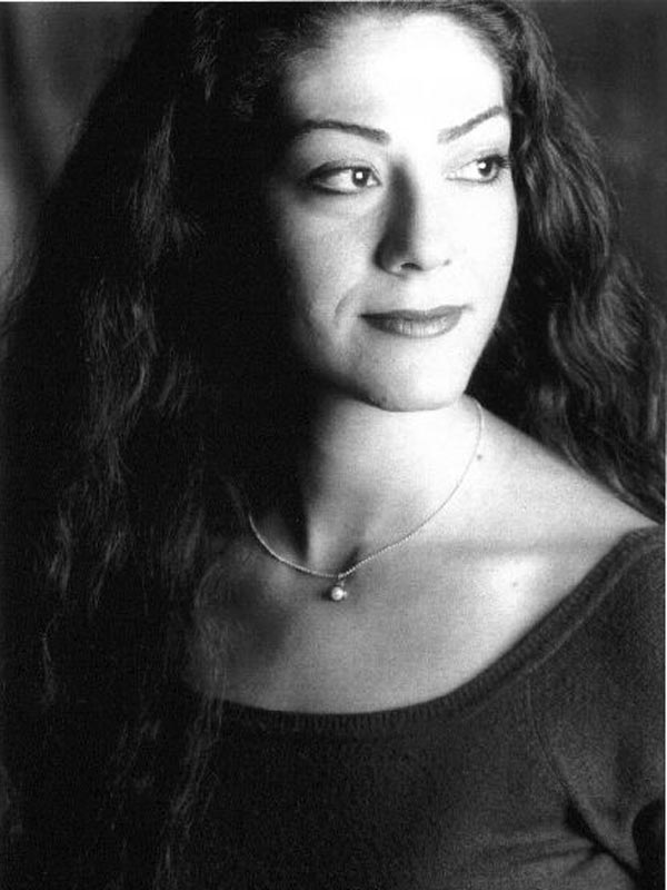 Aylin Ateş Resmi