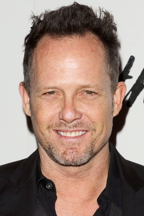 Dean Winters Resmi
