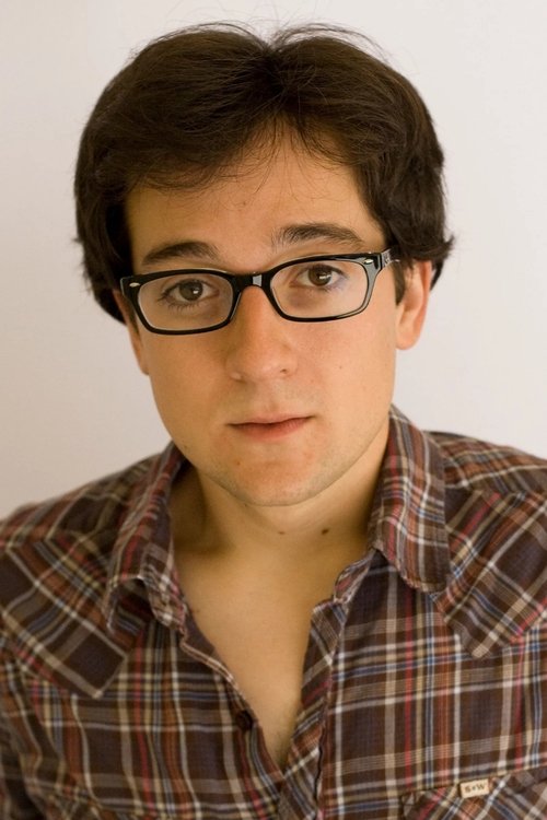 Josh Brener Resmi