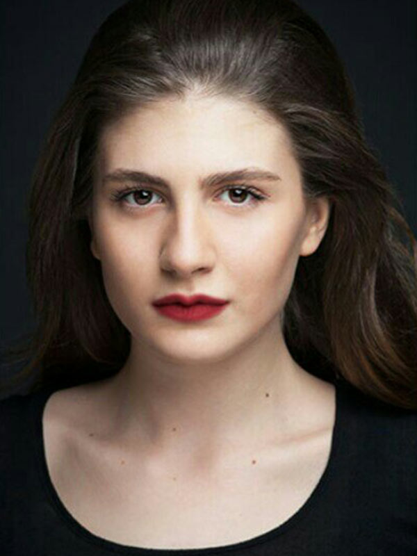 Naz Çağla Irmak Resmi