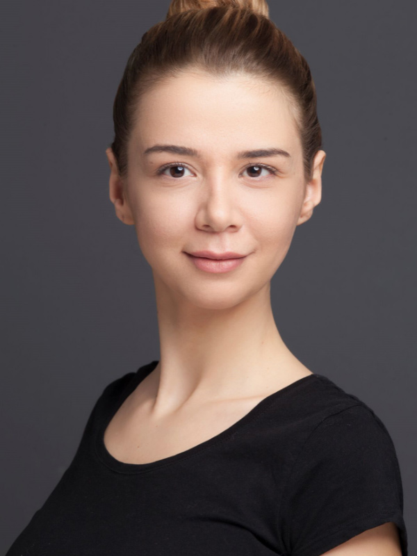 Selen Karasu Resmi