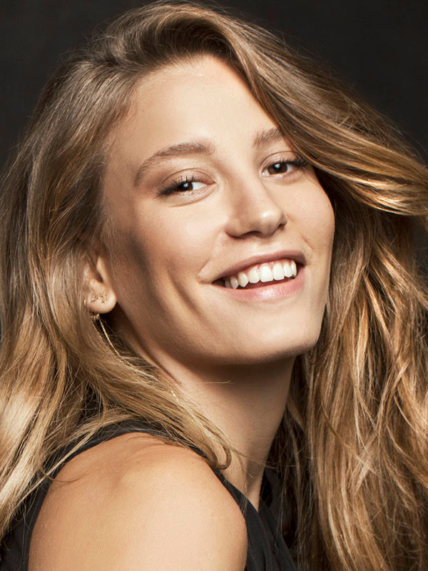 Serenay Sarıkaya