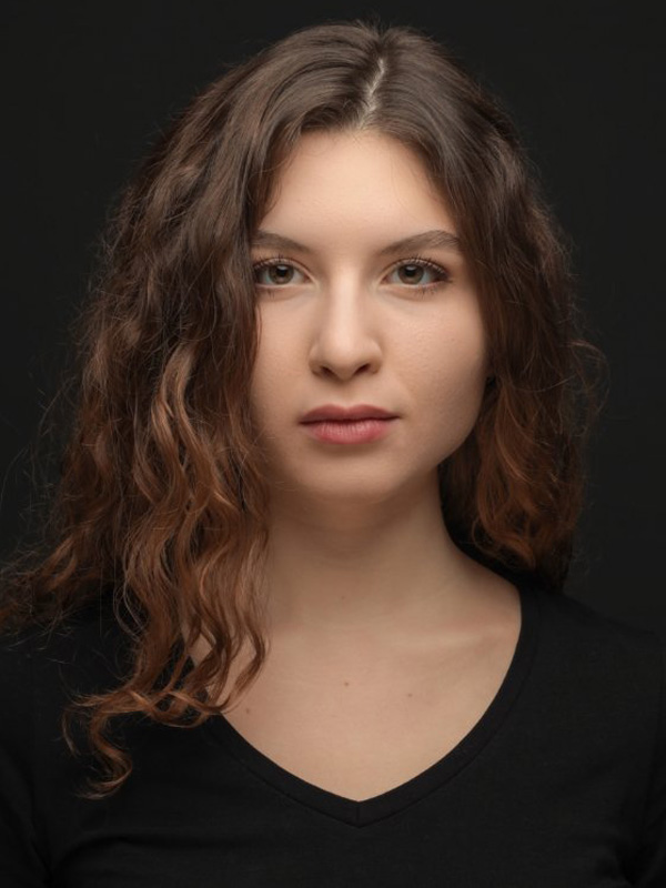 Şevval Öztay Resmi