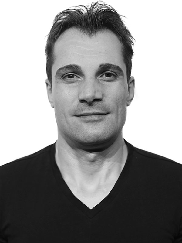 Teoman Yakupoğlu