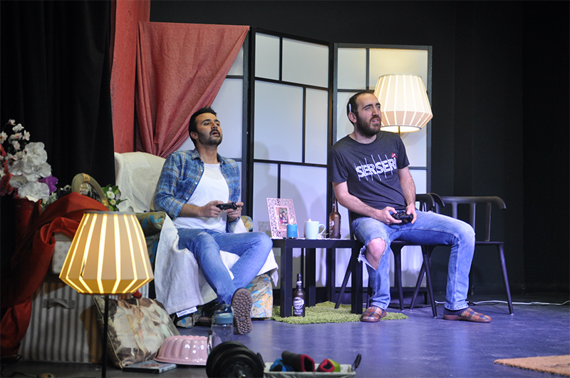 Aşağılık Adam Galeri 4