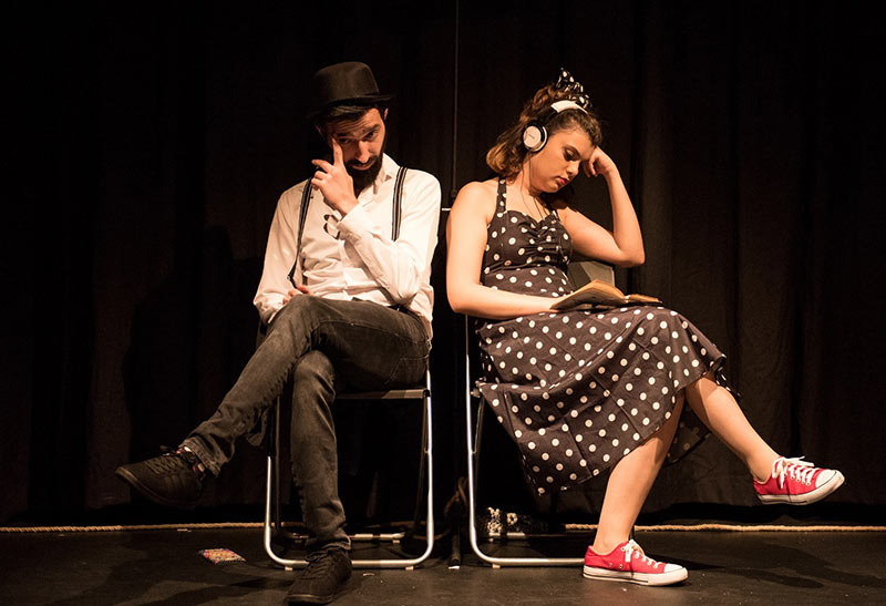 Aynı Şeylerin Oyunu Galeri 2