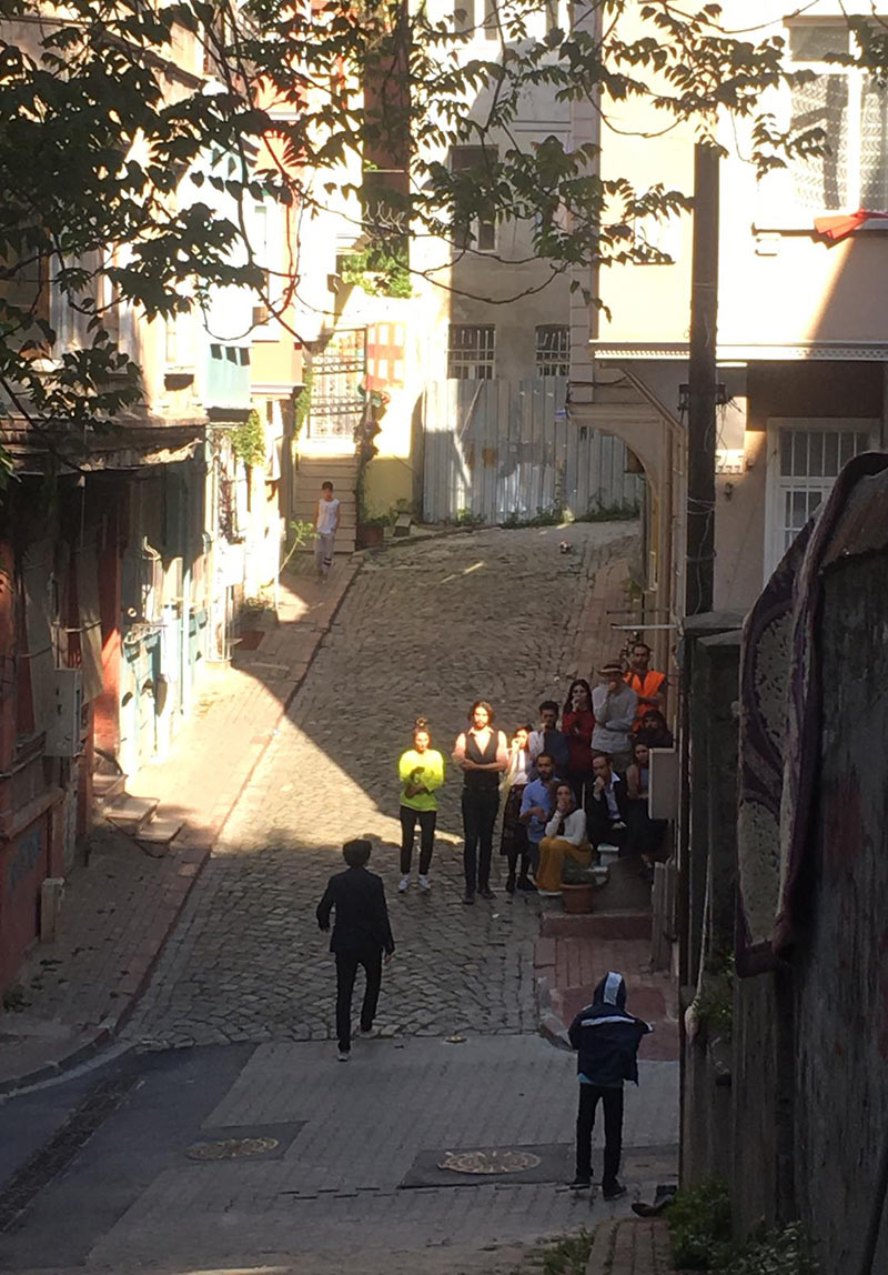 Bir Sabah Uyandık, Herkes Gitmişti Poster