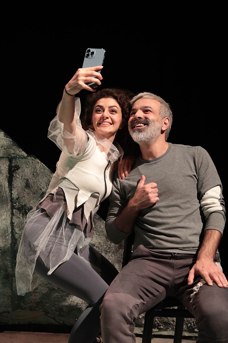 Dördüncü Ay Galeri 10