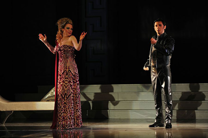 La Belle Hélène Galeri 5