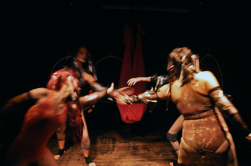 Lady Macbeth ve Diğerleri Galeri 9