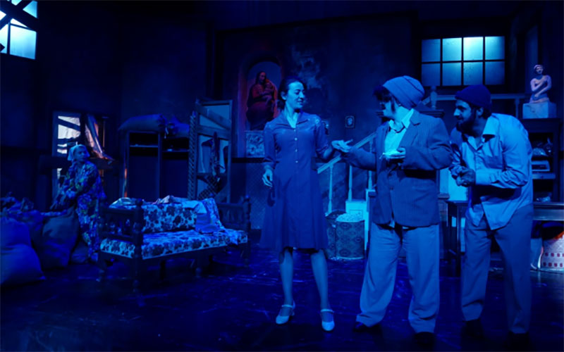 Tütüncü Dükkanı Galeri 3