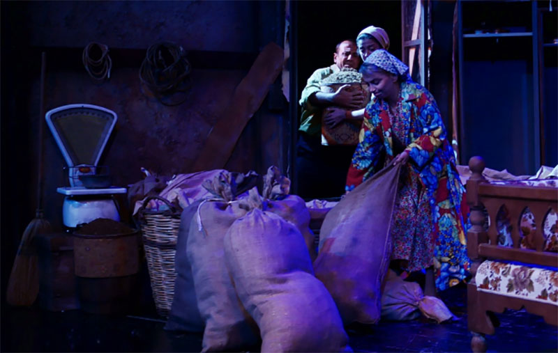 Tütüncü Dükkanı Galeri 6