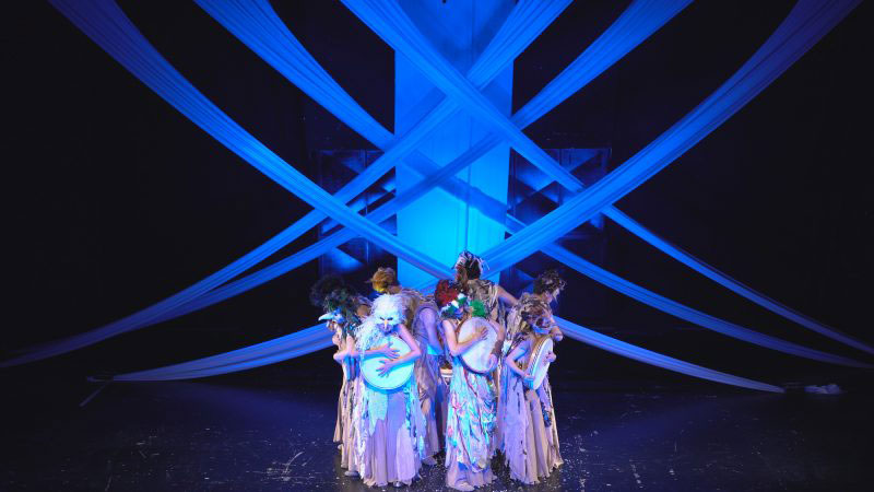 Zümrüdü Anka Galeri 2